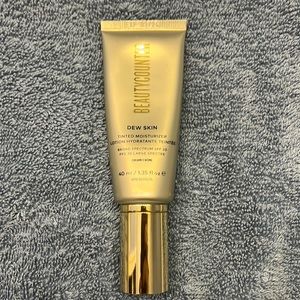 Beauty Counter Dew Skin Tinted Moisturizer 1.35oz Light